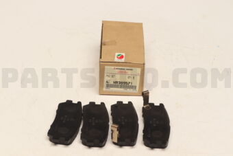MR389571 Mitsubishi PAD KIT RR BRAKE
