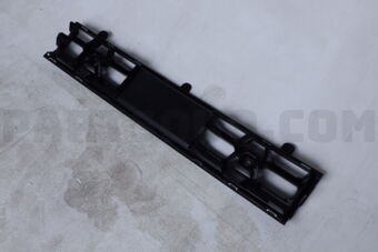 Nissan 622547KU0A GRILLE-FRONT BUMPER