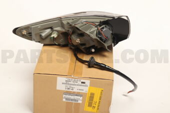 Nissan B65501A70A LAMP COMB RR,RH