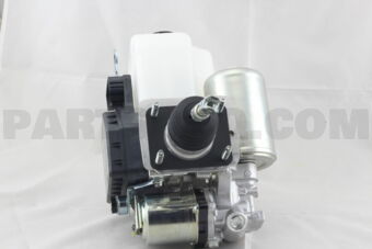 Toyota 4705060140 BRAKE BOOSTER ASSY, W/MASTER CYLINDER