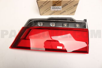 Toyota 8158026110 LAMP ASSY RR RH
