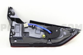 Toyota 8158160350 LENS & BODY RR