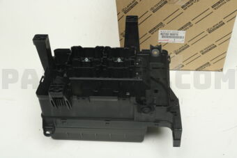 Toyota 8272060070 BLOCK ASSY, ENGINE ROOM JUNCTION