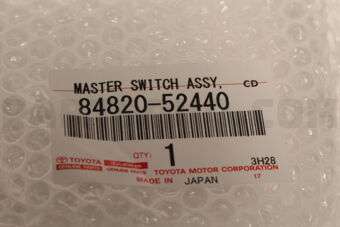 Toyota 8482052440 MASTER SWITCH ASSY, POWER WINDOW REGULATOR