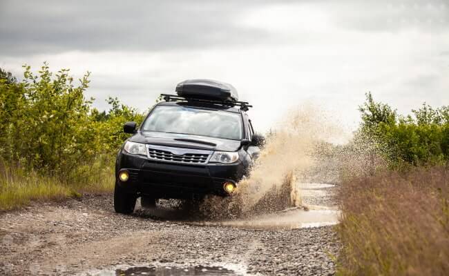 Body and transmission of Subaru Legacy